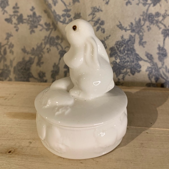 VTG Easter Bunny Rabbit Lidded Trinket Box - Picture 7 of 10